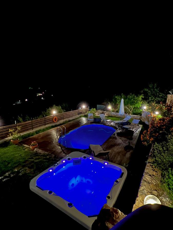 Ampelos Cretan Villa - Private Pool&Outdoor Jacuzzi Yerolákkos Exterior foto